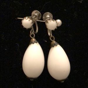 Vintage dangle earrings. Screw back